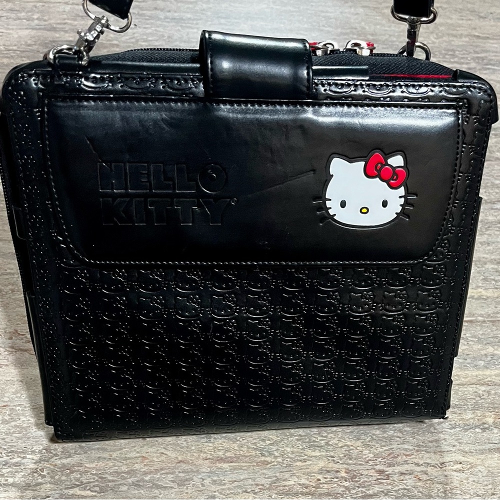 Hello Kitty Mini Messenger Bag/ Ipad Case